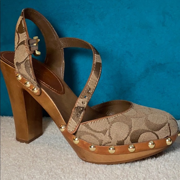 Coach Size 8 Heels - Picture 2 of 4